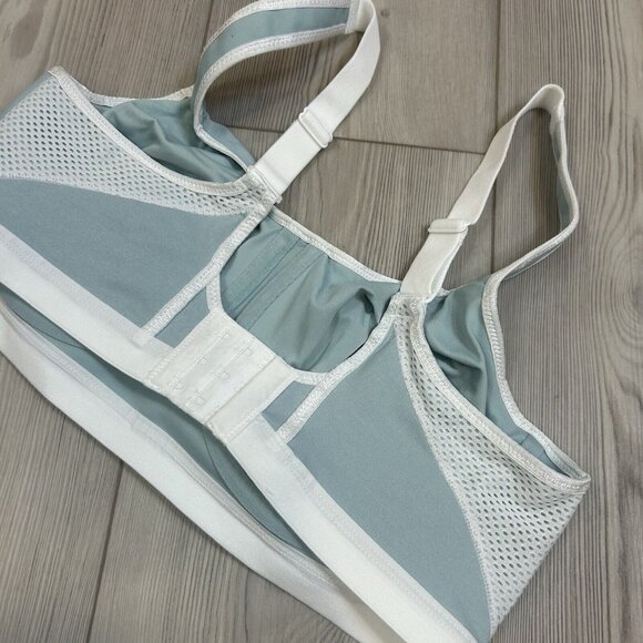 Wacoal Blue and White Sports Bra - Picture 5 of 7